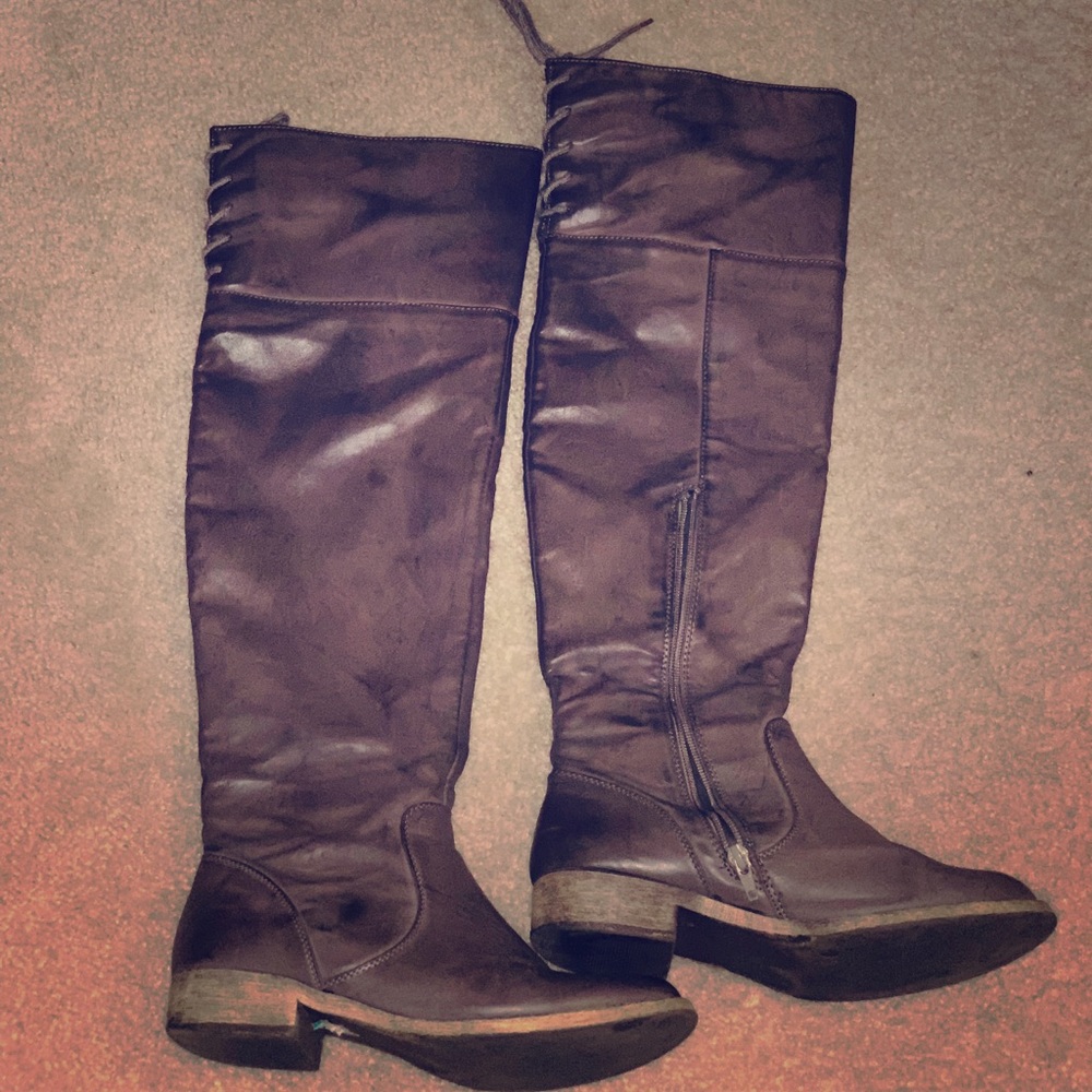 COPY - Grey thigh high boots
